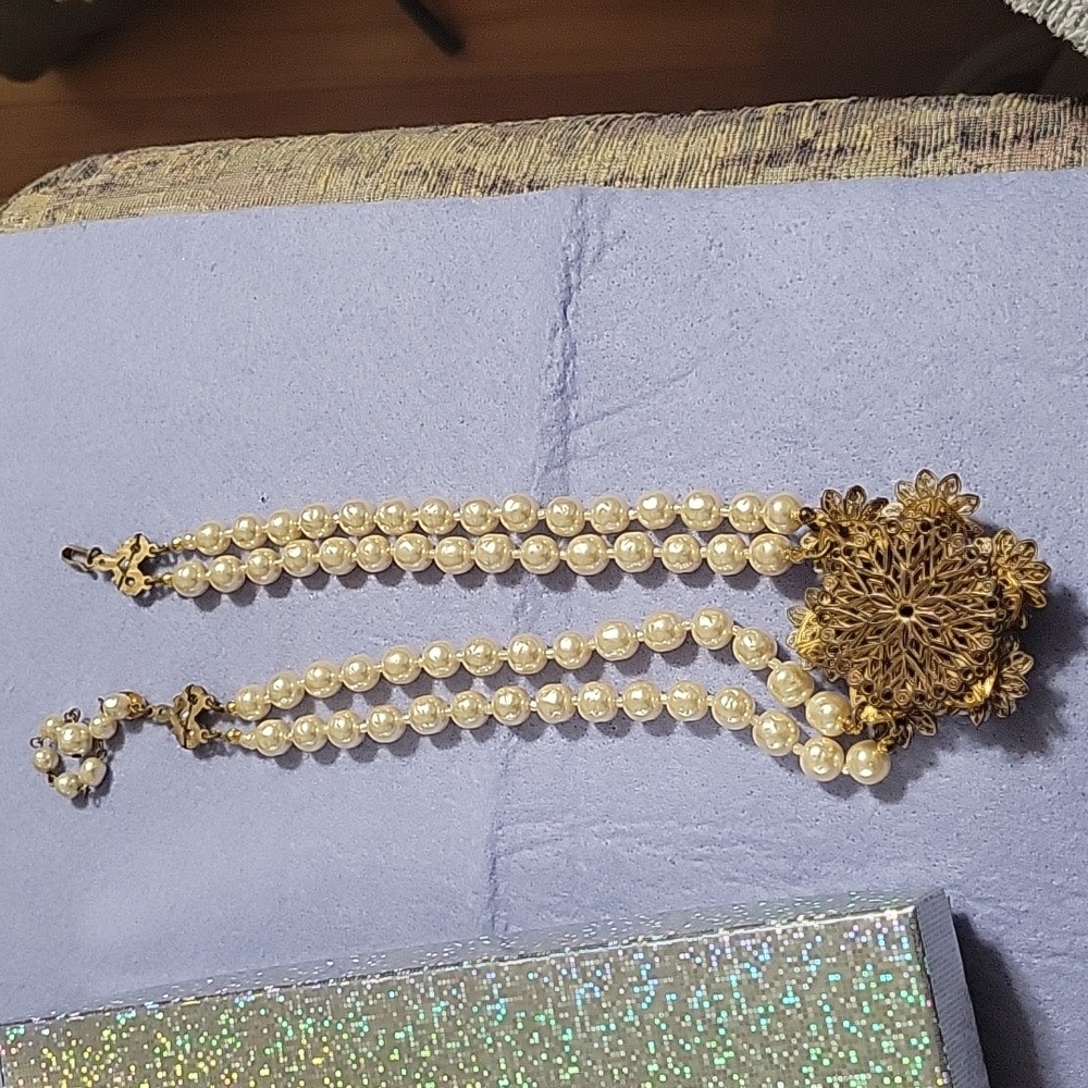 Miriam Haskell Necklace With Brooch - Picture 7 of 15
